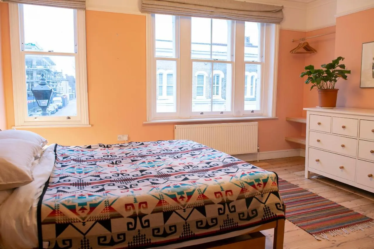 Vakantiehuis Stunning 3-Bedroom Townhouse In Superb Location Londen Verenigd Koninkrijk