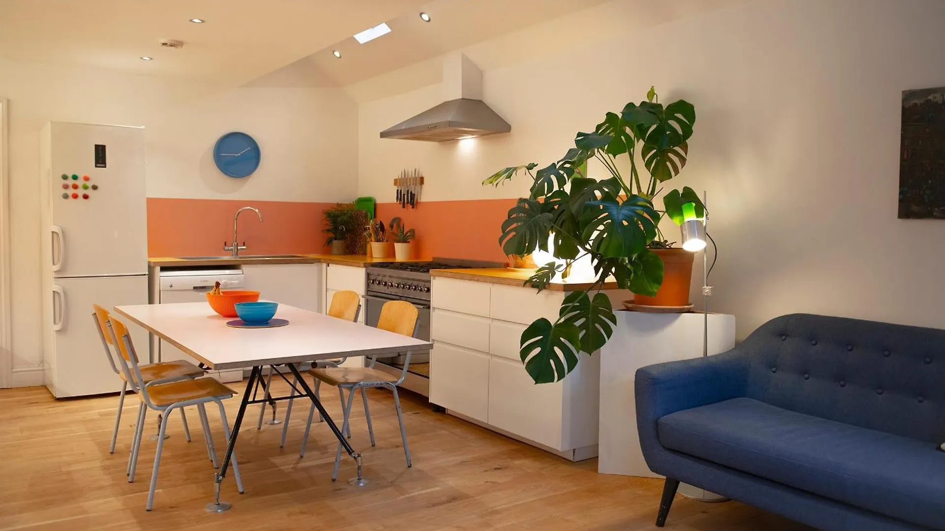 Vakantiehuis Stunning 3-Bedroom Townhouse In Superb Location Londen